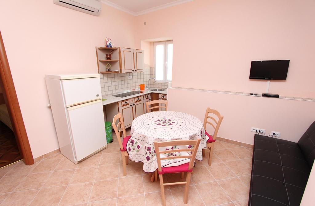 Apartments Casa Menis Rovinj Bilik gambar