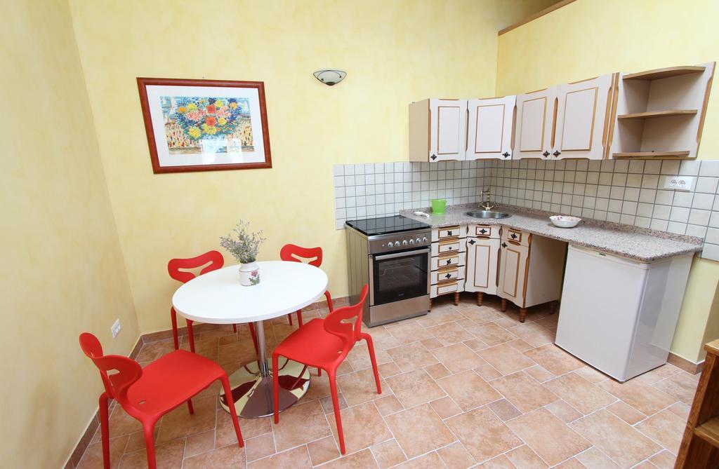 Apartments Casa Menis Rovinj Bilik gambar